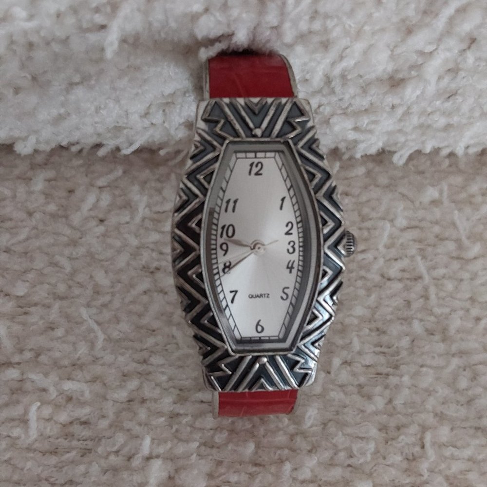 Silvertone Sw Pattern Hinged Bracelet Cuff Quartz… - image 6